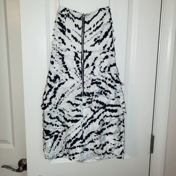 💙 Jessica Simpson Ruffle Dress with removable straps Strapless - Picture 7 of 7